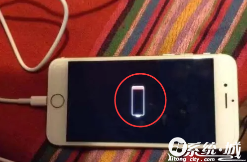 苹果手机关机后充电是什么样的 苹果手机关机后充电怎么显示